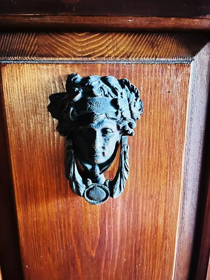 Alex Castle Apartment Gravedona