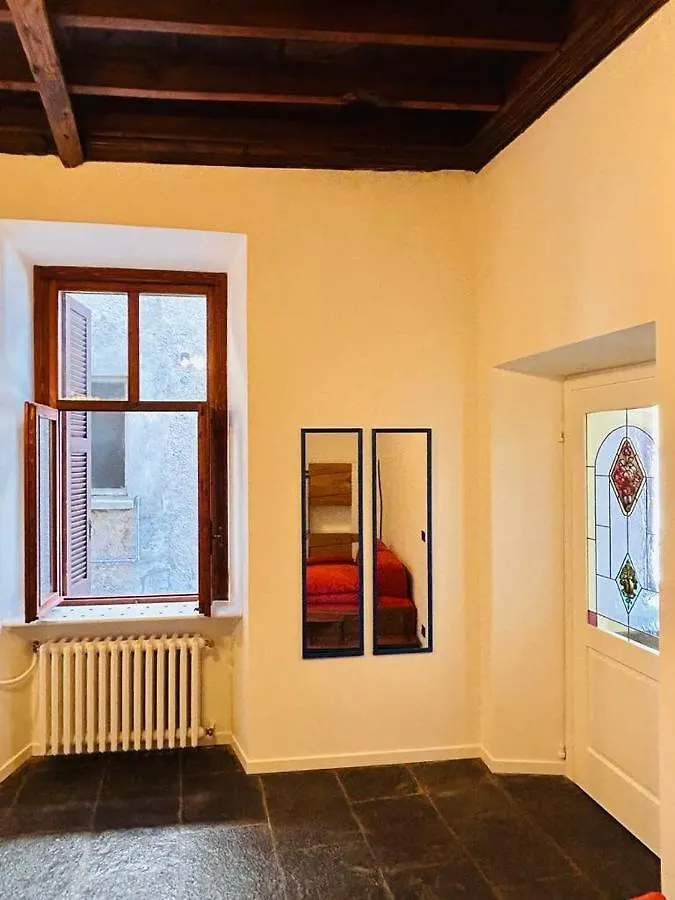 Alex Castle Apartment Gravedona