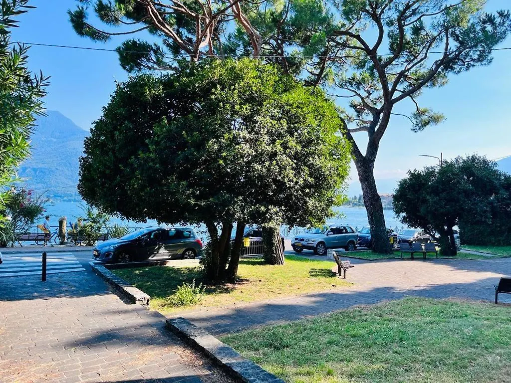 Alex Castle Apartment Gravedona