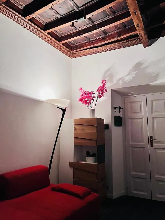 Alex Castle Apartment Gravedona